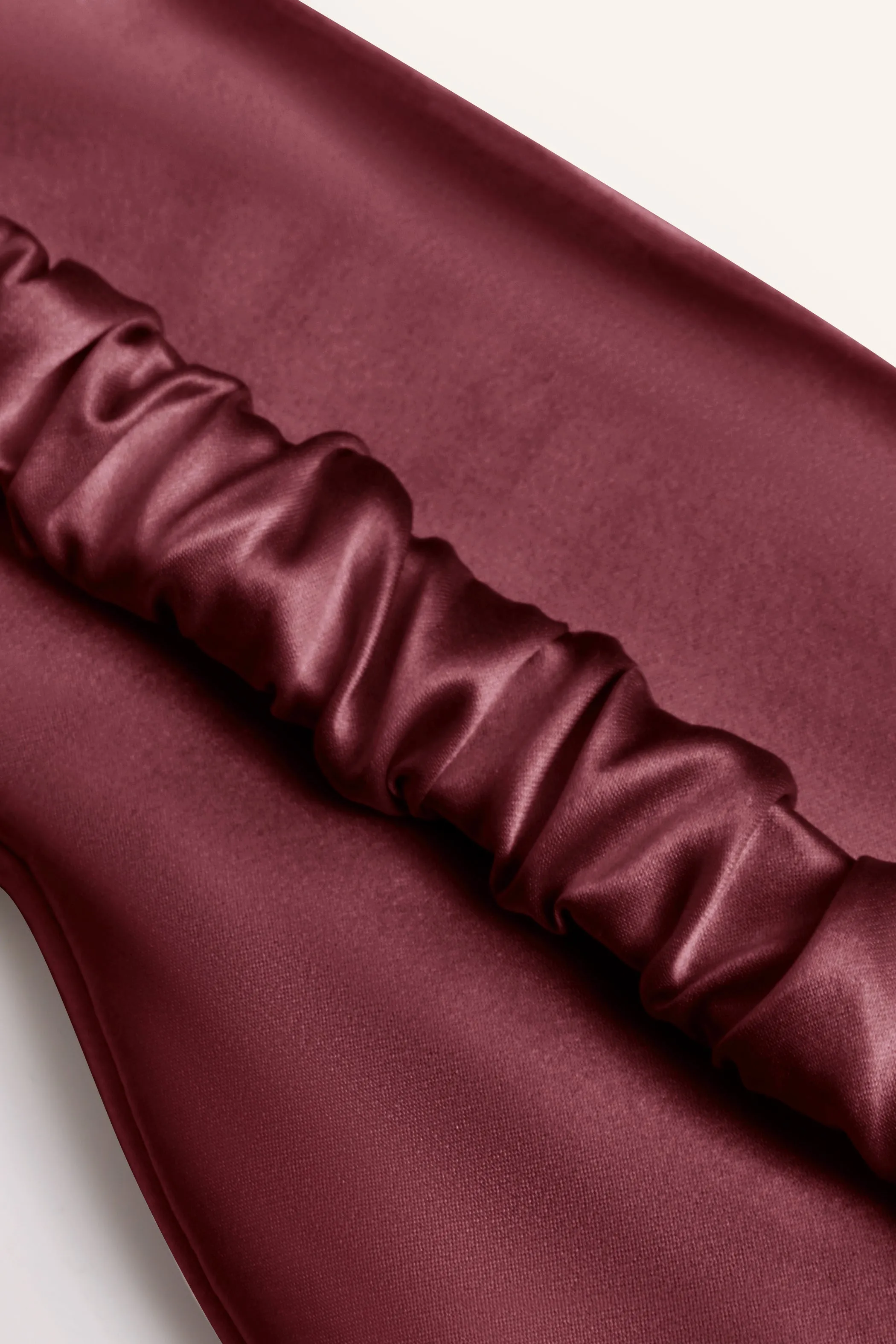 Adjustable Silk Sleep Mask - Ultra Soft & Breathable