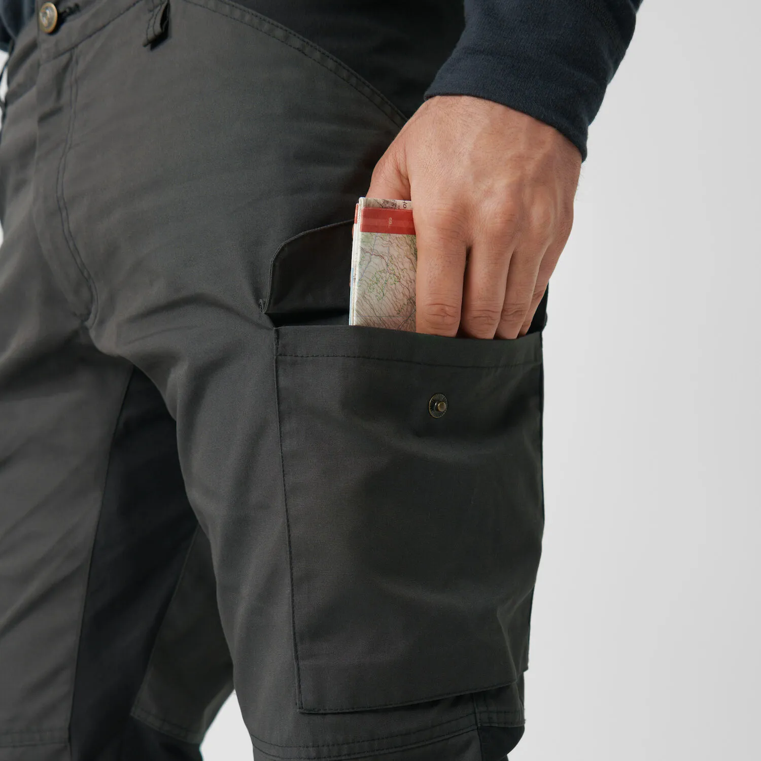 Fjällräven Men&#x27;s Kaipak Trousers Laurel Green-Deep Forest | Buy Fjällräven Men&#x27;s Kaipak Trousers Laurel Green-Deep Forest here | Outnorth