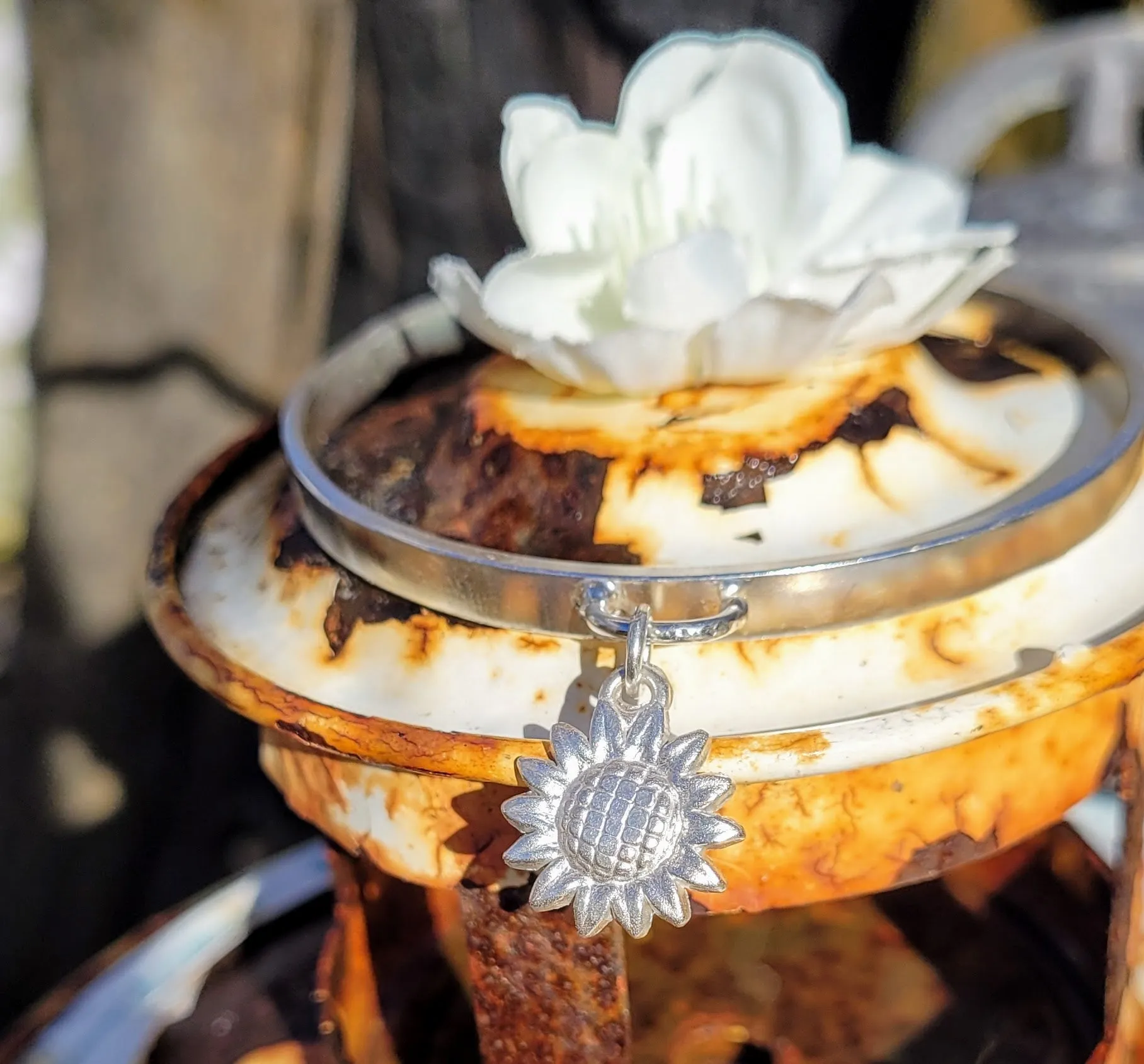 Silver 'Big Sunflower' Chunky Stamped Charm Bangle