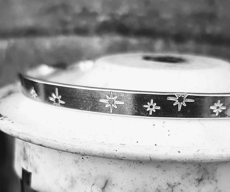 Silver 'Big Sunflower' Chunky Stamped Charm Bangle