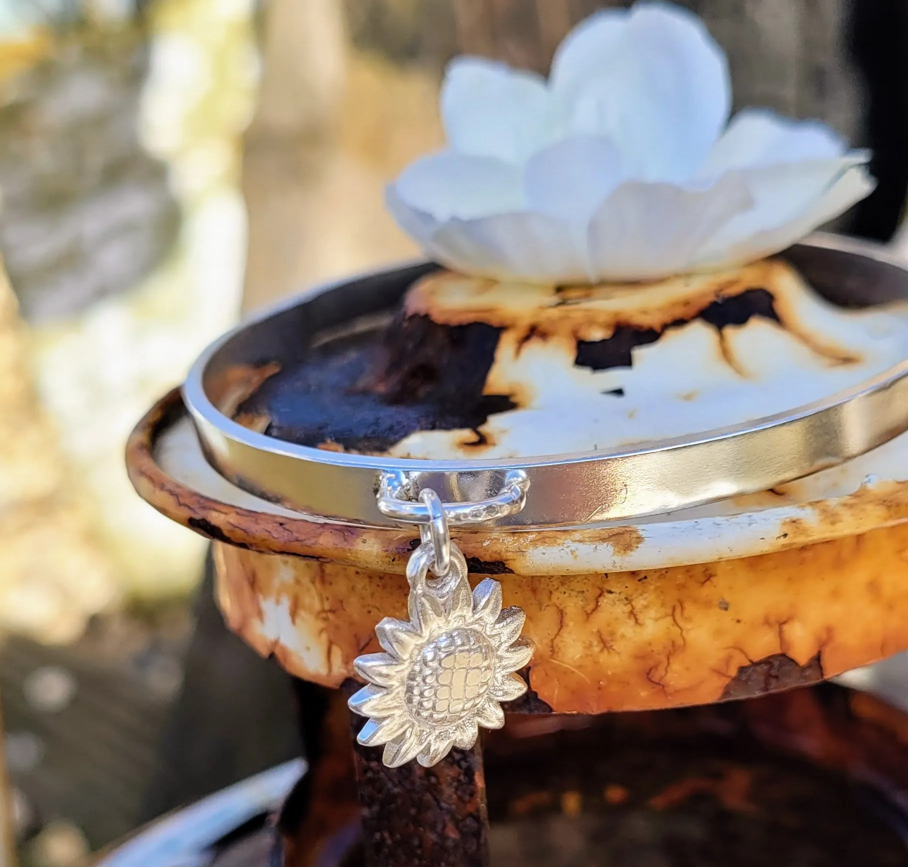 Silver 'Big Sunflower' Chunky Stamped Charm Bangle